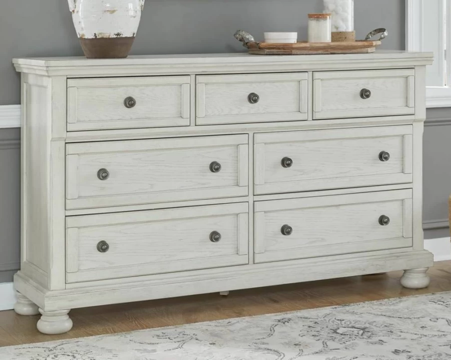 Signature Design by Ashley Lettner 7-Drawer Dresser in Light Gray - Modern Traditional Chest of Drawers