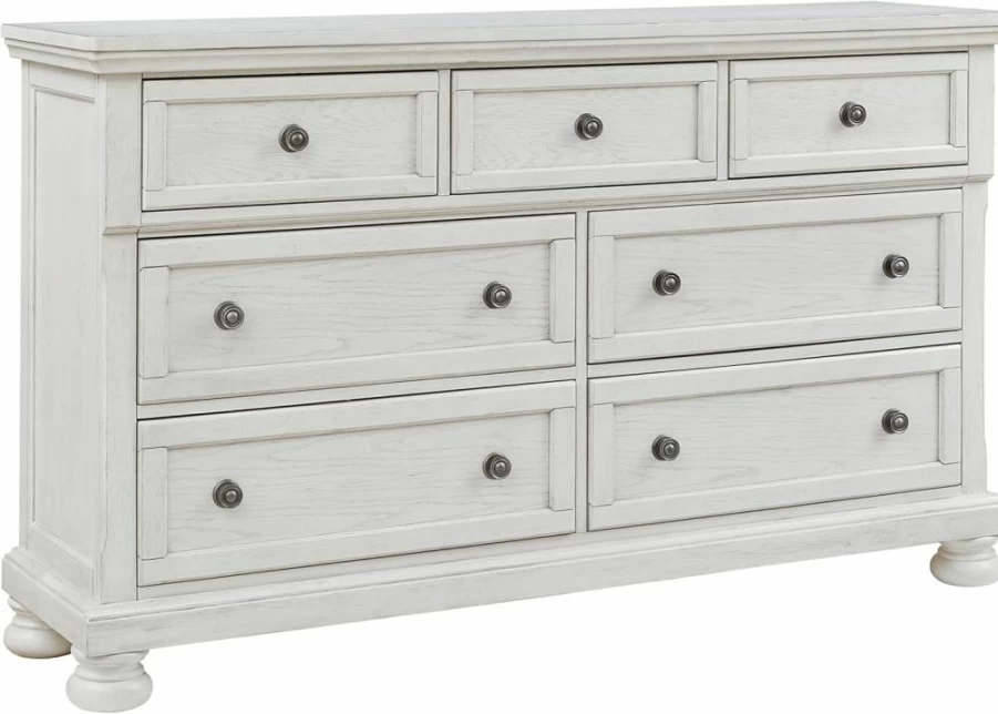 Signature Design by Ashley Flynnter 7-Drawer Tobacco Brown Dresser with Dovetail Construction - Traditional Solid Wood Chest of Drawers