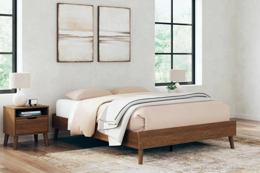 Signature Design by Ashley Cabinella Vintage Queen Bed Platform with Metal Slats, Light Brown Wood Frame & Center Support