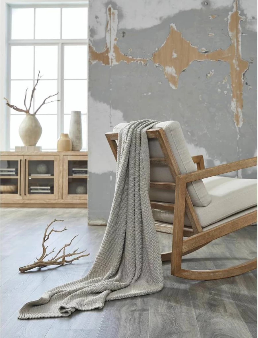 Signature Design by Ashley Gayelery Modern Knit Throw Blanket - Soft Machine Washable Gray Bedding Accent