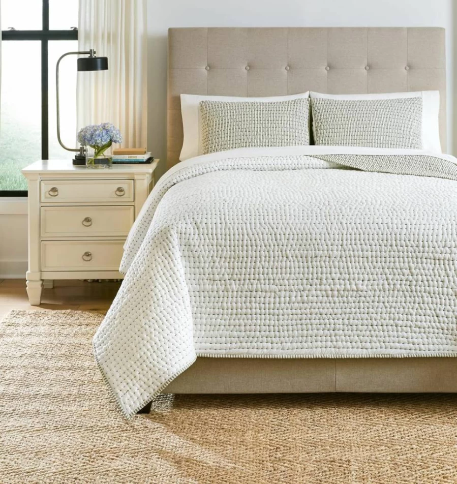 Signature Design by Ashley Doralia Modern Striped Queen 3-Piece Bedspread Set with Shams - Gray Contemporary Bedding Collection