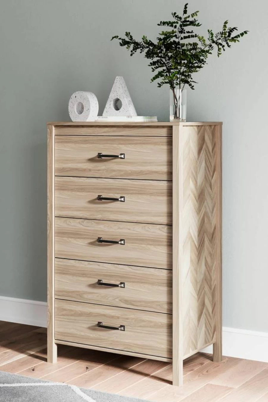 Signature Design by Ashley Battelle Mid-Century Modern 5-Drawer Wide Chest with Safety Stop, Light Brown Dresser for Bedroom