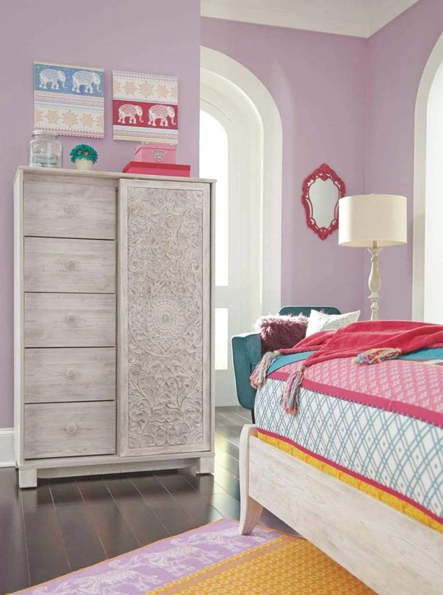 Signature Design by Ashley Paxberry Boho Whitewash 5-Drawer Dresser with Sliding Door & Adjustable Shelves, Bohemian Bedroom Chest